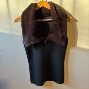 Gap wool/alpaca blend zip up vest